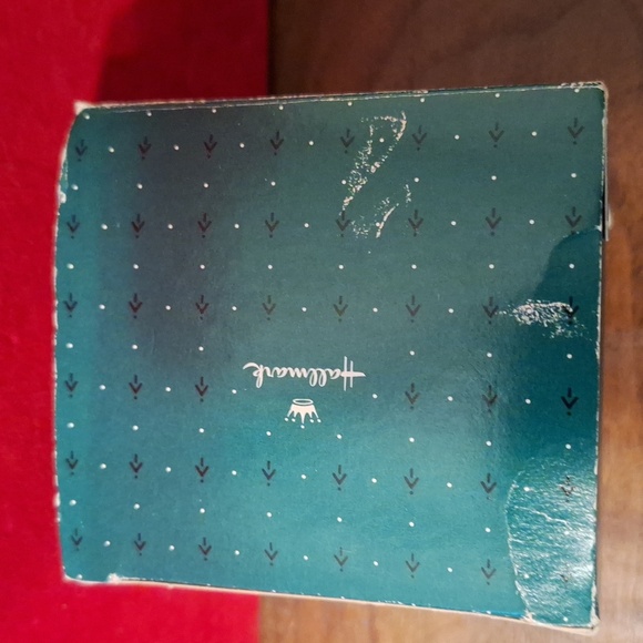 Hallmark Christmas ornament fine porcelain Bell Mother and Dad 1988 - Picture 6 of 7